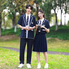 批发已出货----实拍新款----藏青西服三件套夏季学生学院风班服<b class='q'>套装</b>