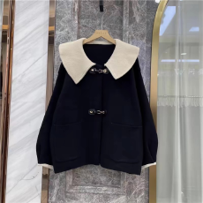 批发撞色<b class='q'>娃娃领</b>毛呢外套女2025秋冬新款设计感翻领加厚小个子呢子大衣