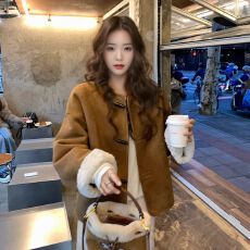 批发2025新款超好看两面穿麂皮绒今年流行羊羔毛绒皮毛一体外套女冬季