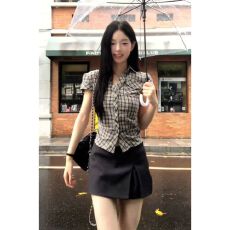 批发复古<b class='q'>格子</b>短袖<b class='q'>衬衫</b>女夏季2026新款法式气质<b class='q'>衬衣</b>修身掐腰设计感上衣