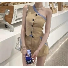 批发2025超火巨好看的<b class='q'>夏</b>装一整套设计感撞色拼接斜肩上衣+包臀半身裙