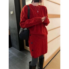 批发欧货麻花软糯全羊毛毛衣女冬季新款宽松显瘦侧扣短裙两件套针织衫