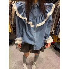 批发C位STUDIO-年早春韩系翻领拼接<b class='q'>蕾丝</b>荷叶边单排扣抓毛<b class='q'>牛仔</b>衬衫3350