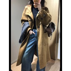 批发韩系保暖款呢子<b class='q'>外套</b>大衣超好看棕色流行时髦<b class='q'>女装</b>通勤款牛角扣上衣