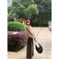 批发女冬常规款时尚波点设计感厚上衣皮毛一体波点毛绒洋气百搭款外套