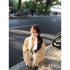 批发复古高级感超好看皮毛一体外套女<b class='q'>秋</b>冬新款小个子洋气时髦夹克上衣