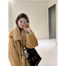 批发<b class='q'>秋</b>冬款两面穿仿皮草宽松加厚保暖韩系穿搭高级感超好看外套女上衣