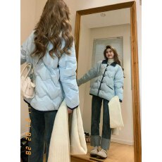 批发小个子款无帽娃娃领外套2026新款女生宽松型百搭款单排扣设计上衣