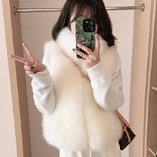 批发韩版高级感毛毛环保皮草马甲女<b class='q'>秋</b>冬新款时尚外搭高质量设计感上衣