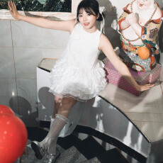 批发2026甜妹穿搭超好看流行小白<b class='q'>裙</b>订婚生日礼服小<b class='q'>裙</b>子女装无袖背心<b class='q'>裙</b>