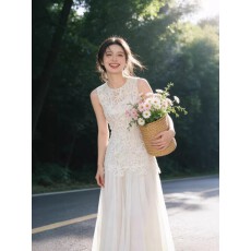 批发2026新款女生<b class='q'>连衣裙</b>韩系气质优雅千金风绝美超好看浅杏色<b class='q'>背心裙</b>子