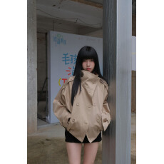 批发英伦风设计感立领短款<b class='q'>风衣</b>女秋季廓形夹克双排扣宽松休闲外套上衣