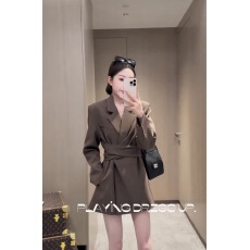 批发收腰高级感西装<b class='q'>外套</b>女2025秋冬新款<b class='q'>修身</b>显瘦休闲西服上衣