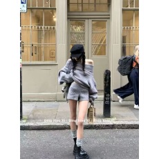 批发法式慵懒风<b class='q'>高级</b>感一字肩上衣配短裤套装女2025早秋新款减龄毛衣