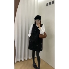 批发新款显瘦法式小香风两件套女气质背心裙衬衫套装女