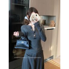 批发小众设计感牛角扣长袖<b class='q'>针织</b>衫2026春秋季内搭打底<b class='q'>上衣</b>