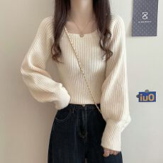 批发法式小众方领毛衣女内搭秋<b class='q'>冬</b>别致短款灯笼袖上衣方领针织打底衫女
