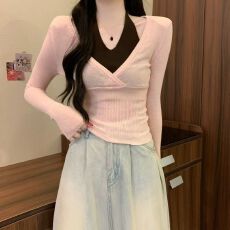 设计感假两件撞色V领长袖针织衫女秋季新款修身显瘦毛衣打底上衣