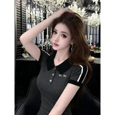 批发LYM STudio 学院风POLO领字母撞色针织衫女短袖修身百搭<b class='q'>气质</b>上衣