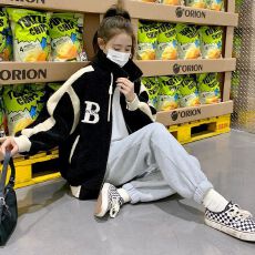 批发现货棒球服开衫卫衣外套女加绒冬季<b class='q'>新款</b>高级感运动休闲上衣#2216