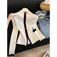 批发实拍新款白色坑条<b class='q'>针织</b><b class='q'>开衫</b>女2026年春季设计感拼色拉链<b class='q'>短款</b>毛衣女