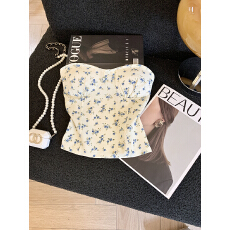 批发实拍抹胸碎花褶皱小衫女2026夏季新款百搭收腰显瘦气质背心带胸垫