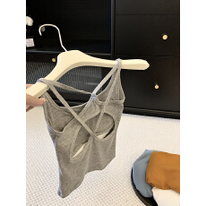 批发实拍新款双<b class='q'>肩带</b>交叉美背吊带背心女带胸垫一体式内搭外穿打底衣