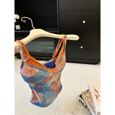 批发实拍网纱撞色蕾丝拼接V领背心女夏<b class='q'>文胸</b>一体<b class='q'>性感</b>上衣辣妹风带胸垫