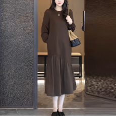 批发2025冬季新款轻熟风纯色<b class='q'>连衣裙</b>女长袖圆领拼接显瘦气质松弛感长裙