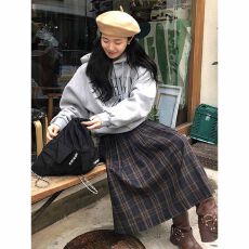 批发法式藏青色格纹毛呢百褶伞裙2025新款秋冬学院风格子半身裙中长款