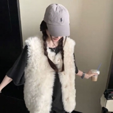 批发2025新款仿羊羔毛欧尼马甲皮草外套托斯卡纳坎肩外套秋冬毛毛背心