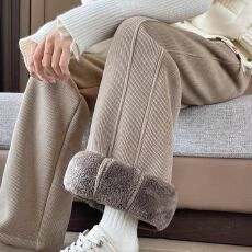 批发加绒梨型身材雪尼尔大码阔腿裤女冬季加厚保暖仿羊羔绒直筒棉裤子