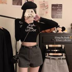 批发黑色辣妹毛呢a字休闲短裤女新款秋季冬天外穿配靴子的高腰热裤灰