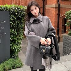 批发灰色设计感大衣女秋冬新款复古高级感韩系<b class='q'>中长款</b>时尚毛呢斗篷外套