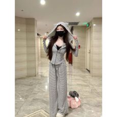 批发慵懒猫咪 韩系条纹连帽开衫外套<b class='q'>蕾丝</b><b class='q'>背心</b>穿搭阔腿长裤子一整套ins