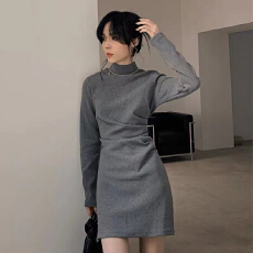 批发2025年新款别致甜辣风打底内搭配大衣高级感<b class='q'>连衣裙</b>子女秋冬季