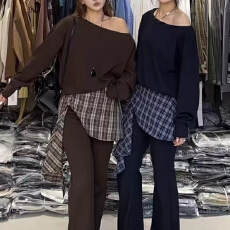 批发斜肩<b class='q'>卫衣</b>喇叭裤<b class='q'>套</b>装2026秋装新款<b class='q'>女</b>装时尚休闲慵懒上衣裤套装