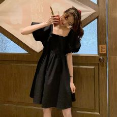 批发宽松短袖方领<b class='q'>连衣裙</b>女网红洋气显瘦
