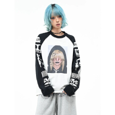 批发美式人像印花<b class='q'>街头</b>风长袖T恤黑白撞色拼接小众个性时尚情侣