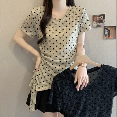 批发卡其色正肩短袖T恤女2026夏新款胖mm洋气减龄小衫不规则上衣