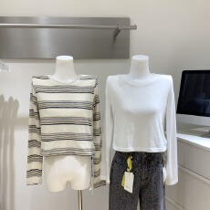 批发蝶宝嘻 时髦b备 棉感双版本长袖T恤内搭宽松百搭上衣打底衫女秋冬