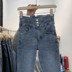 批发春秋设计感排扣紧身<b class='q'>小脚牛仔裤</b><b class='q'>女</b>夏高腰加绒九分蓝色铅笔裤子