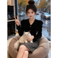 批发小香风气质蕾丝花边丝绒长袖<b class='q'>T</b><b class='q'>恤</b>短裙女2025秋冬新款辣妹显瘦套装