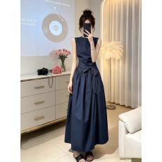 批发高智感藏青色无袖收腰系带连衣裙女夏季2026新款<b class='q'>背心</b><b class='q'>长裙</b>气质爆款