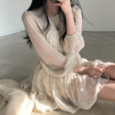 批发2026 韩版春季气质<b class='q'>宽松</b>显瘦碎花系带收腰超仙圆领长袖<b class='q'>连衣裙</b>女