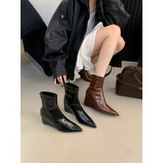 批发<b class='q'>欧美</b>时尚尖头坡跟瘦瘦靴法式气质百搭高跟弹力后拉链女靴显瘦增高