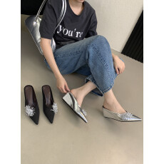 批发美炸了  小众欧货钉珠烟花洒包头鞋女尖头坡跟气质外穿凉拖鞋轻奢