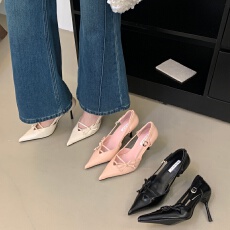 批发<b class='q'>韩版</b>尖头一字扣带浅口单鞋女2026年春秋季新款简约超高性感高跟鞋
