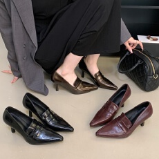 2026春新款英伦风尖头玛丽珍鞋女细跟浅口单鞋通勤百搭气质高跟鞋