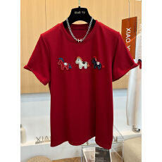 批发德绒<b class='q'>大码</b>300斤欧货春<b class='q'>超</b>好看百搭小福马刺绣圆领短袖t恤打底上衣女